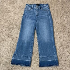 White House Black Market Light Blue crop wide Jeans size 0